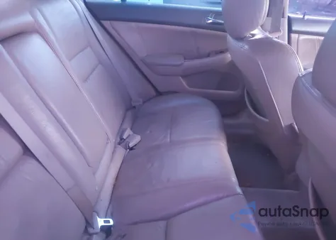 2005 Honda Accord 2.4 Ex z USA, uszkodzony, nr VIN 1HGCM56885A123964